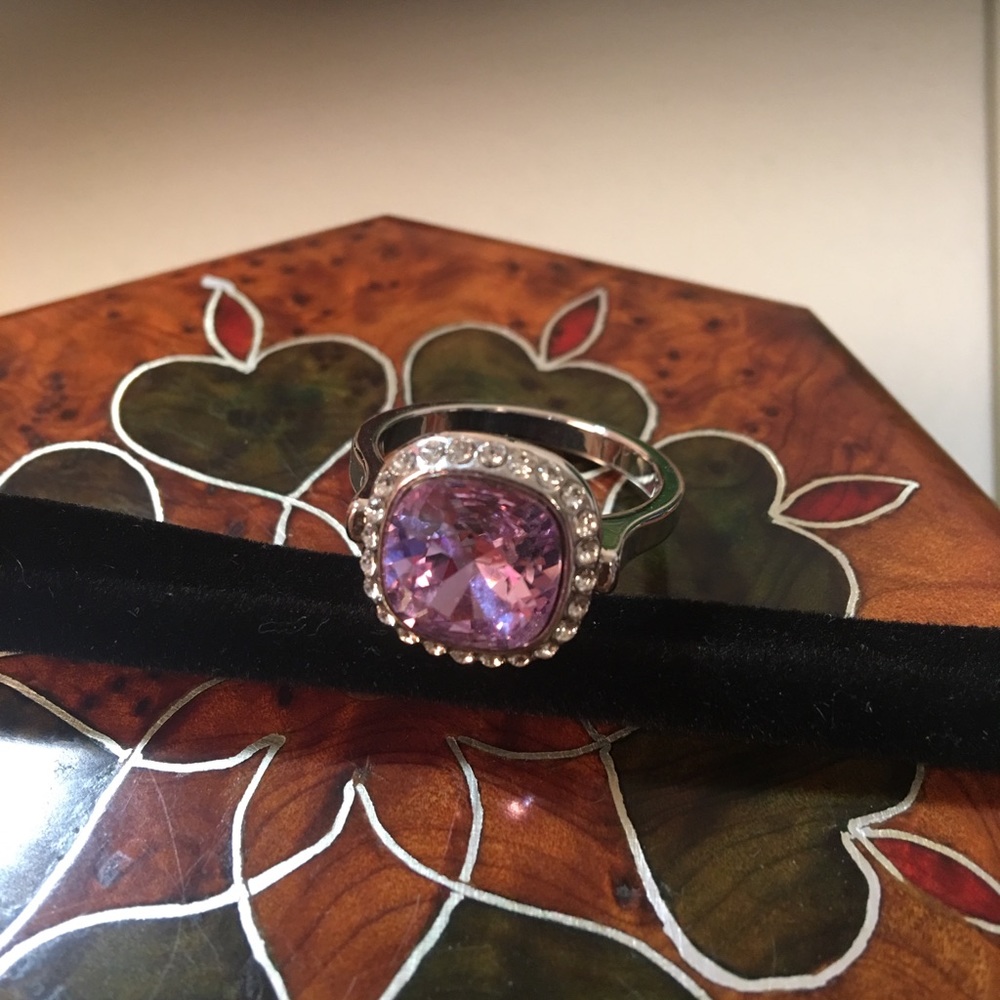 cushion cut Violet Ring - Picture 6 of 6